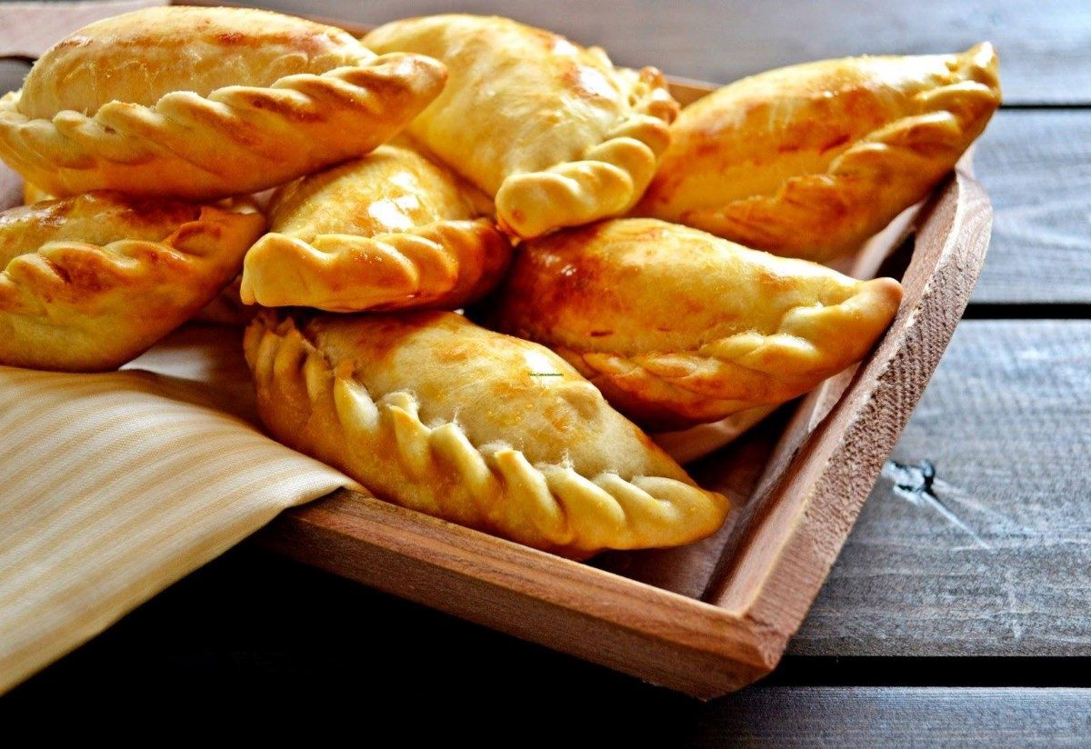 ▷ Tapas de empanadas argentinas en Europa